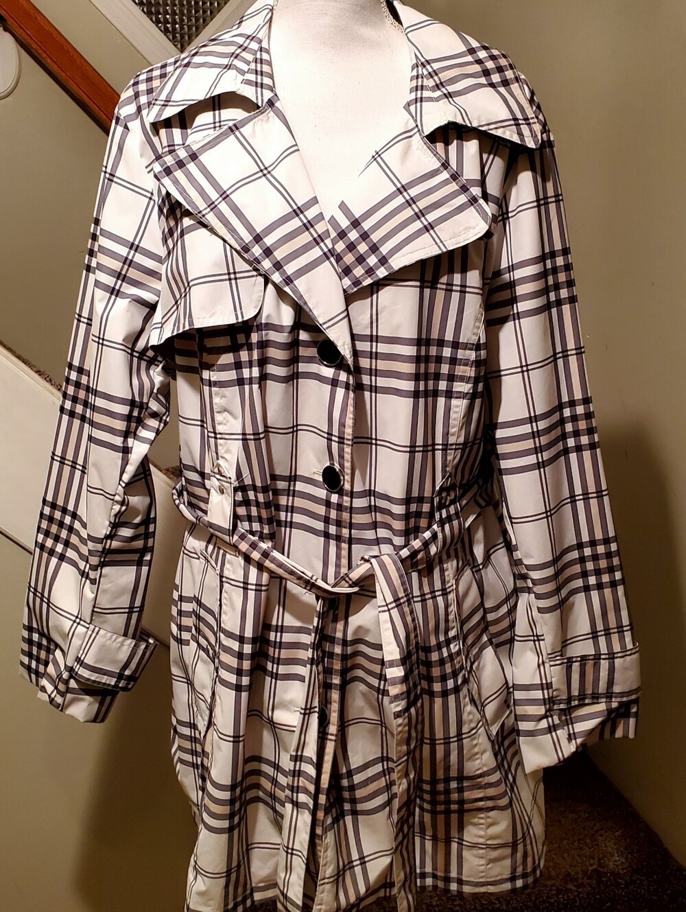Dressbarn Raincoat with Pockets Sz 18/20